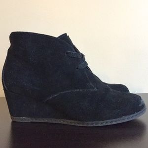 Dolce Vita Wedge Boots Suede